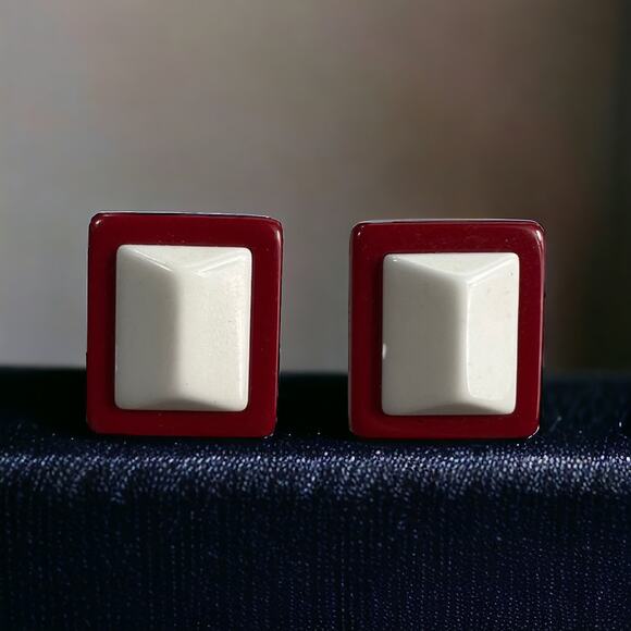 1980s Retro Raspberry Pink & White Geometric Clip-On Earrings Statement Jewelry - Picture 1 of 8